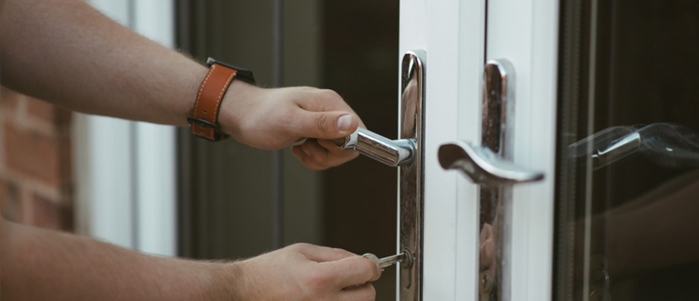 24 hour key locksmith Charter Oak