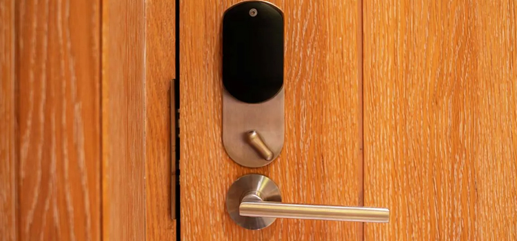 Automatic Locking Door Knob Charter Oak